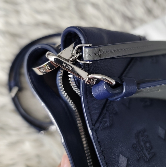 Rare MCM Calfskin Leather Ottomar Medium Klara Embossed Hobo Navy Blue - Picture 11 of 13